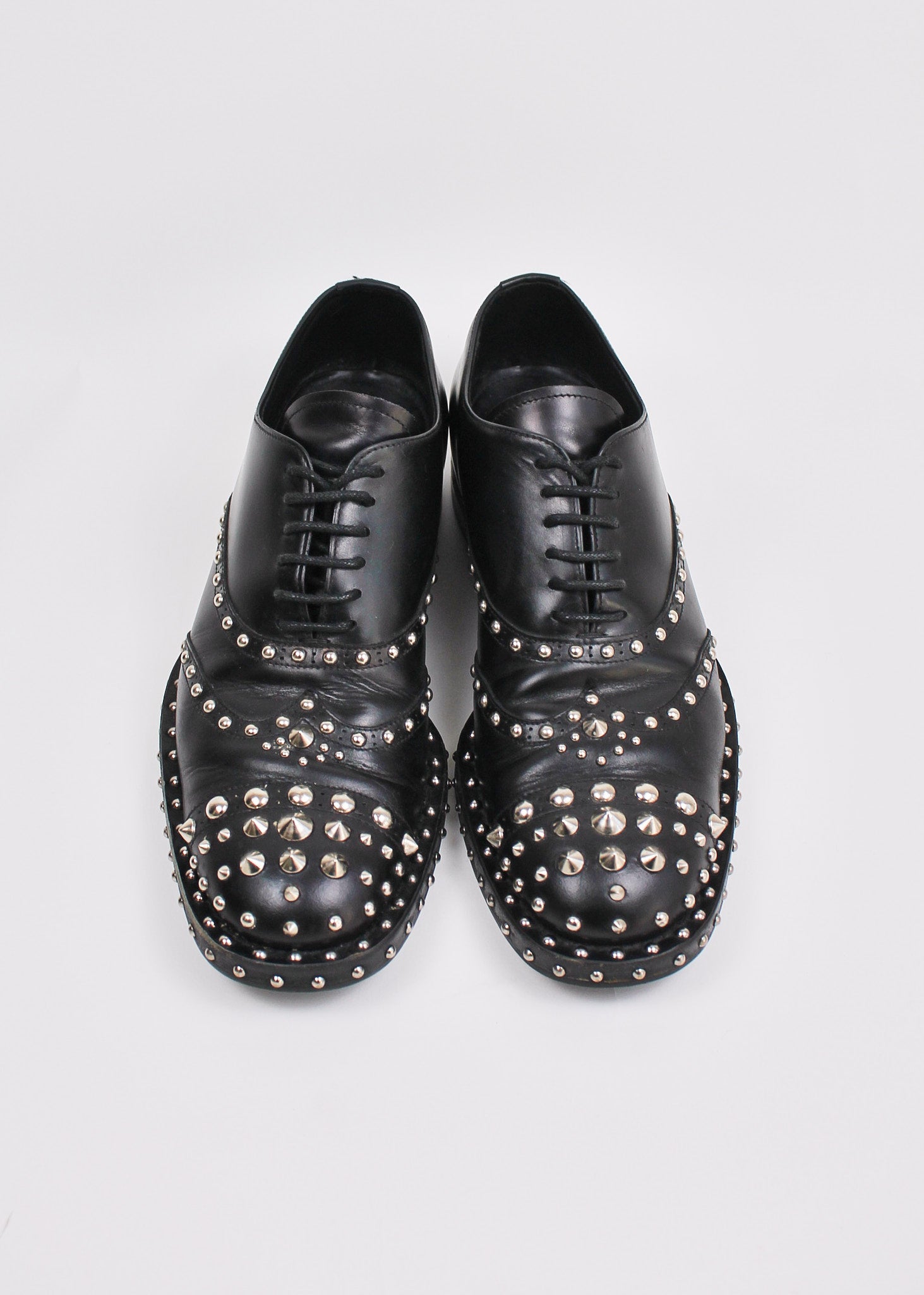 Prada Studded Oxford Shoes (FW 2012) (SIZE 41) – Repositório