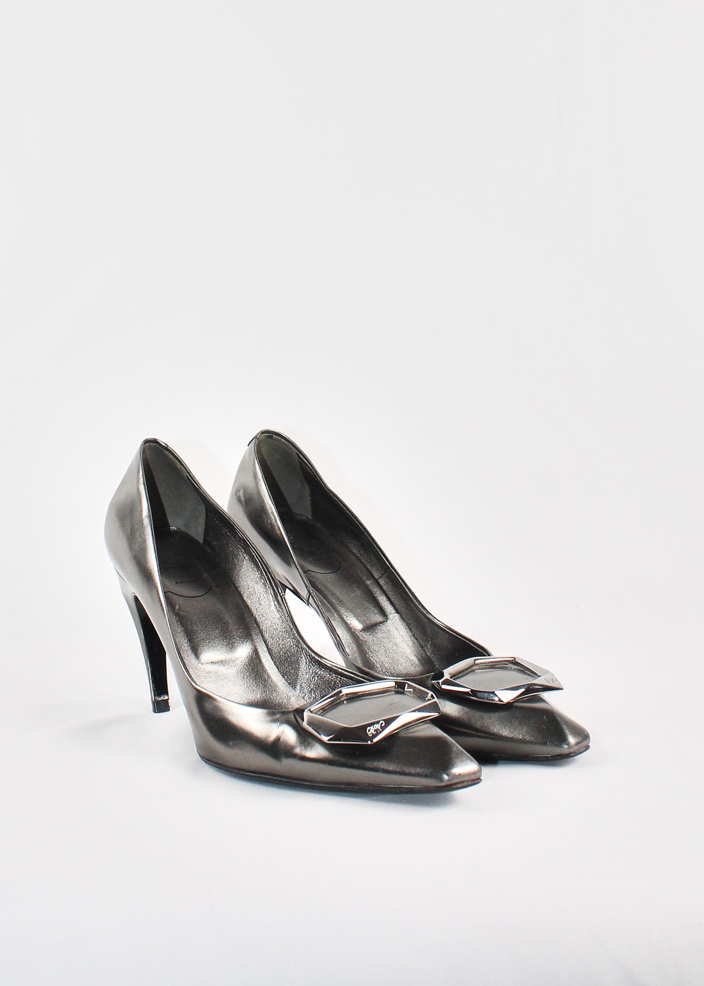 Roger Vivier Silver Shoes (SIZE 39.5)