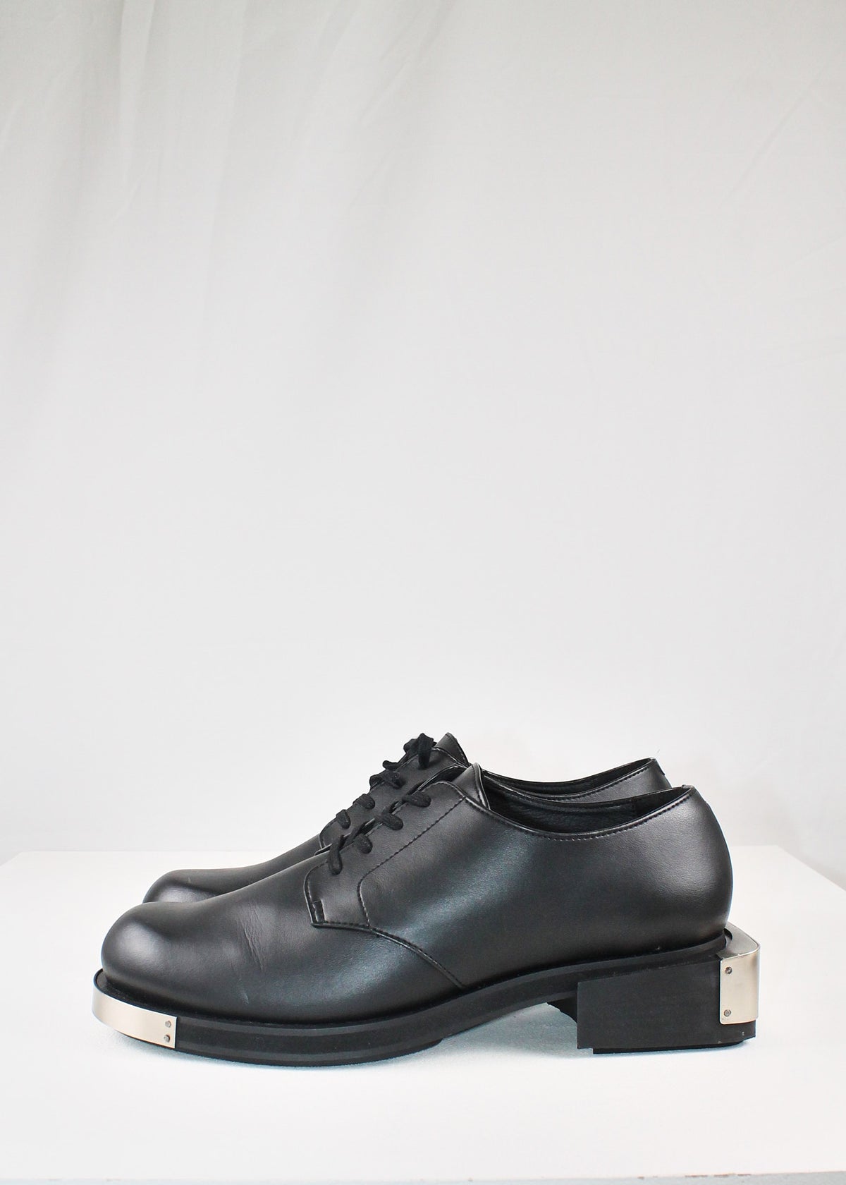 GmbH Nazim Logo-engraved Derby Shoes