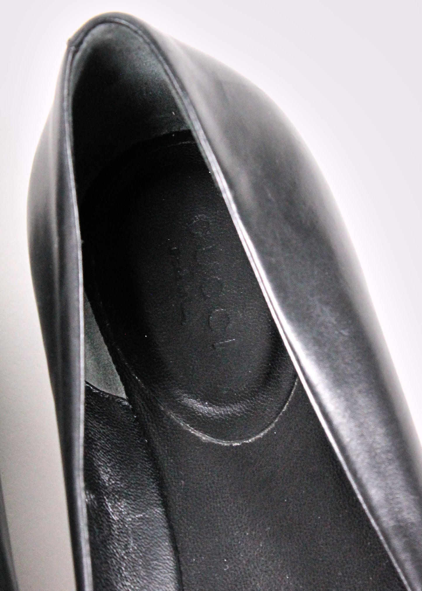 Gucci Pompom Ballerinas